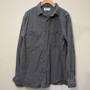 Old Navy Men's Black and White Plaid Shirt